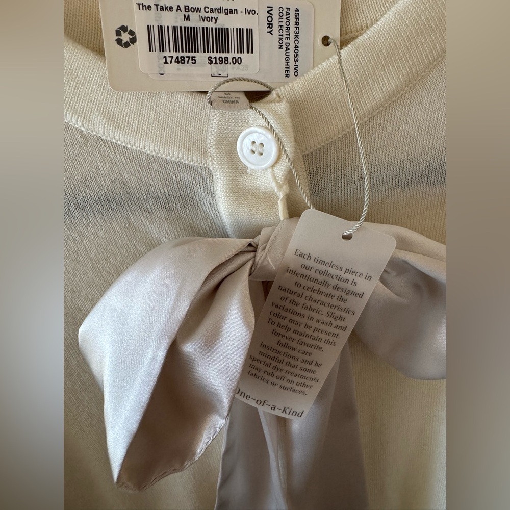NWT Favorite Daughter
THE TAKE A BOW CARDIGAN
Size: Medium
Color: Ivory - Picture 5 of 5